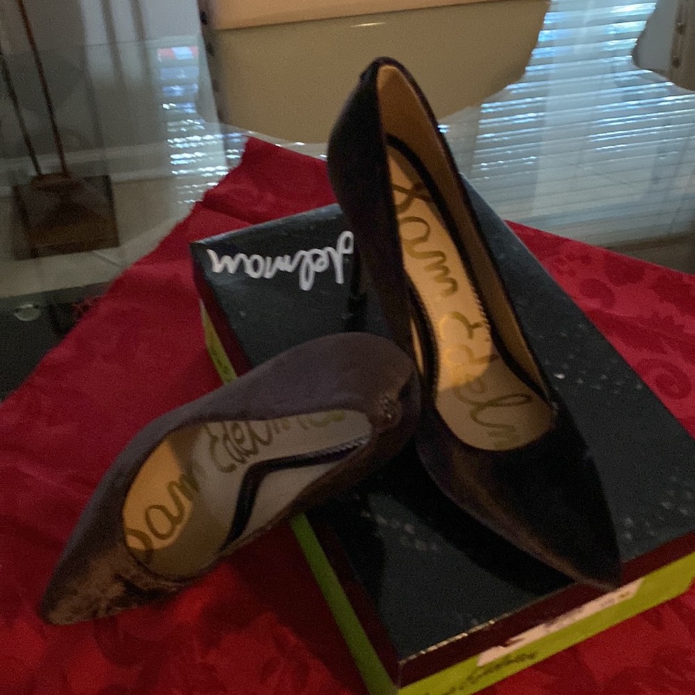 Sam Edelman Velvet Pumps - Picture 6 of 7